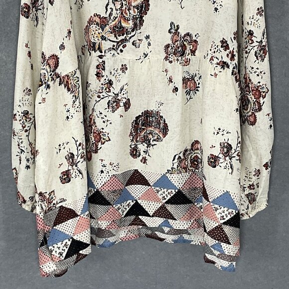 Maurices Top Women Sz‎ 2X V-Neck Floral Lace Patchwork Peasant Boho - Picture 11 of 16